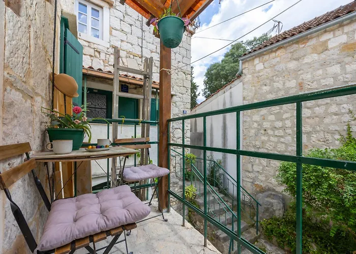 Kruna Est 2024 Split