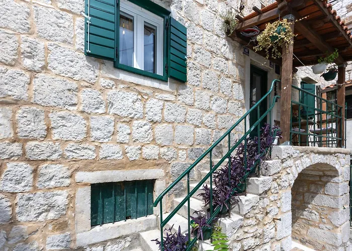 Kruna Est 2024 * Split