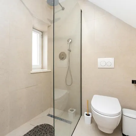 Kruna Est 2024 Апартаменти Спліт